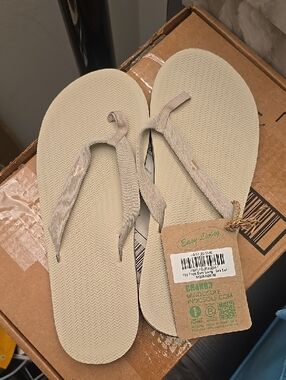 Indosole Easy Living Sea Salt Women's Beige Flip Flop Sandals